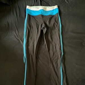 Lululemon Leggings - Blue/white waistband
